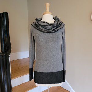 Contemporaine Exclusivite Simons Grey/Black Long Portrait Neck Sweater.Size M